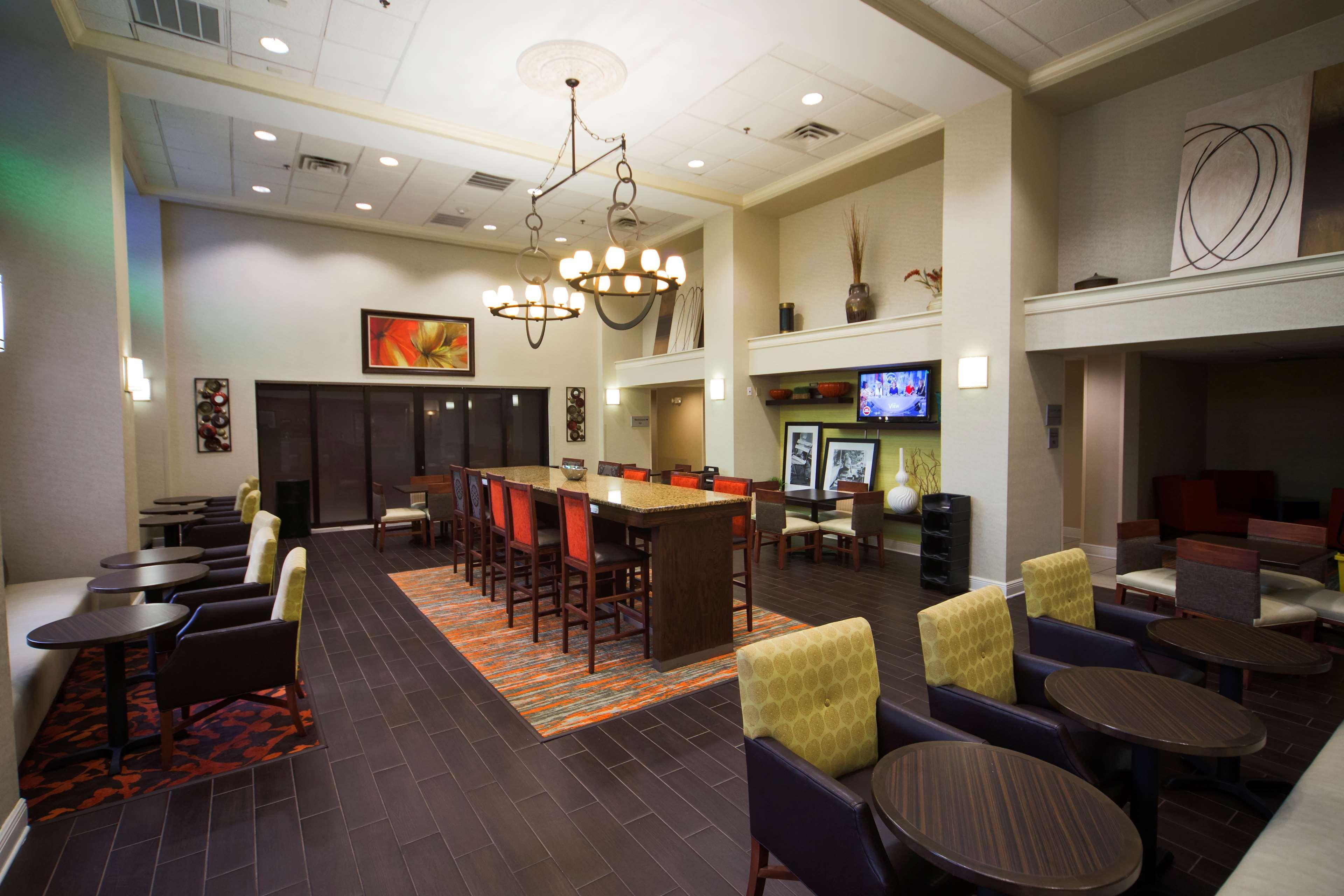 Hampton Inn&Suites Valdosta/Conference Center Exterior foto